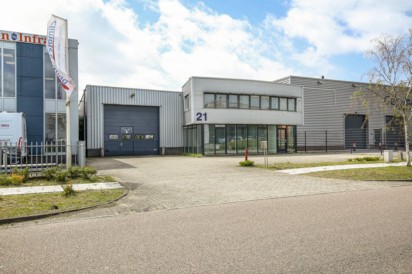 View photo 3 of Waterland 21