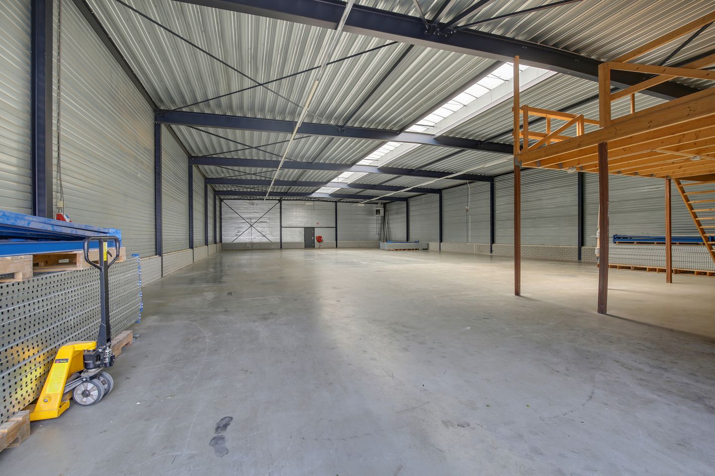 View photo 5 of Waterland 21