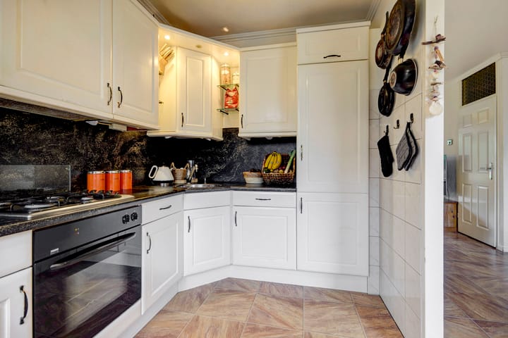 Photo 3 of Pieter van Hemerenplantsoen 8