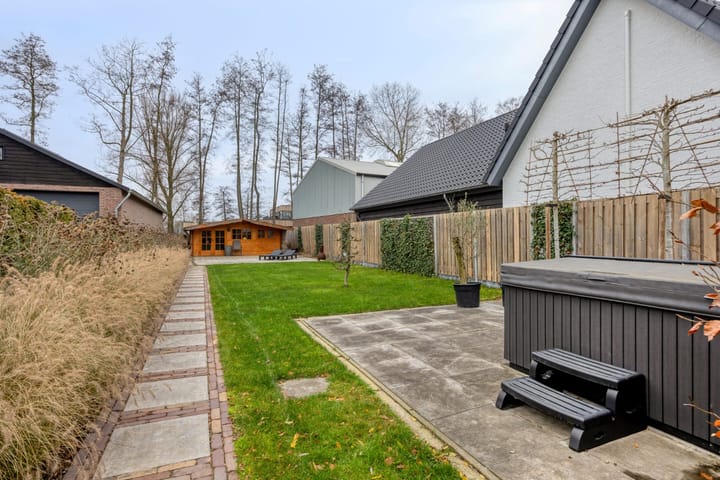 Foto 32 van Heesakkerweg 34