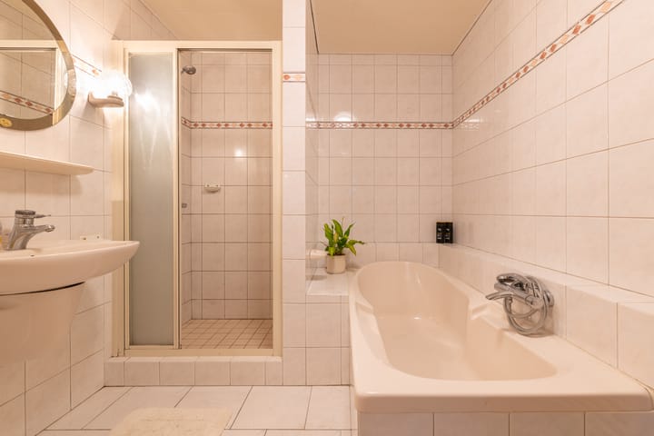 Foto 21 van Daniken 5