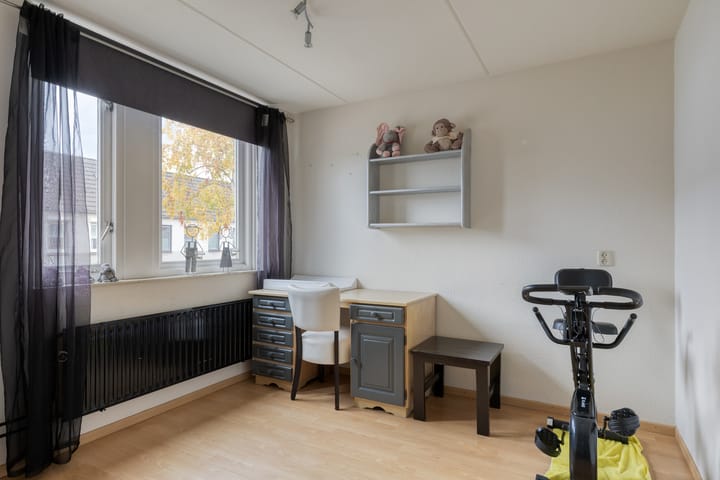 Photo 20 of Hunzestraat 106