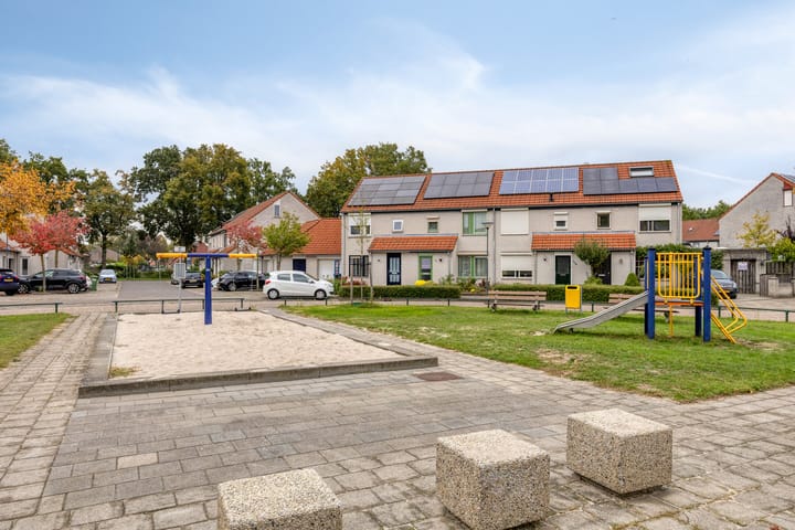 Photo 30 of Hunzestraat 106