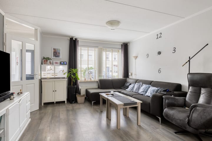 Photo 7 of Hunzestraat 106