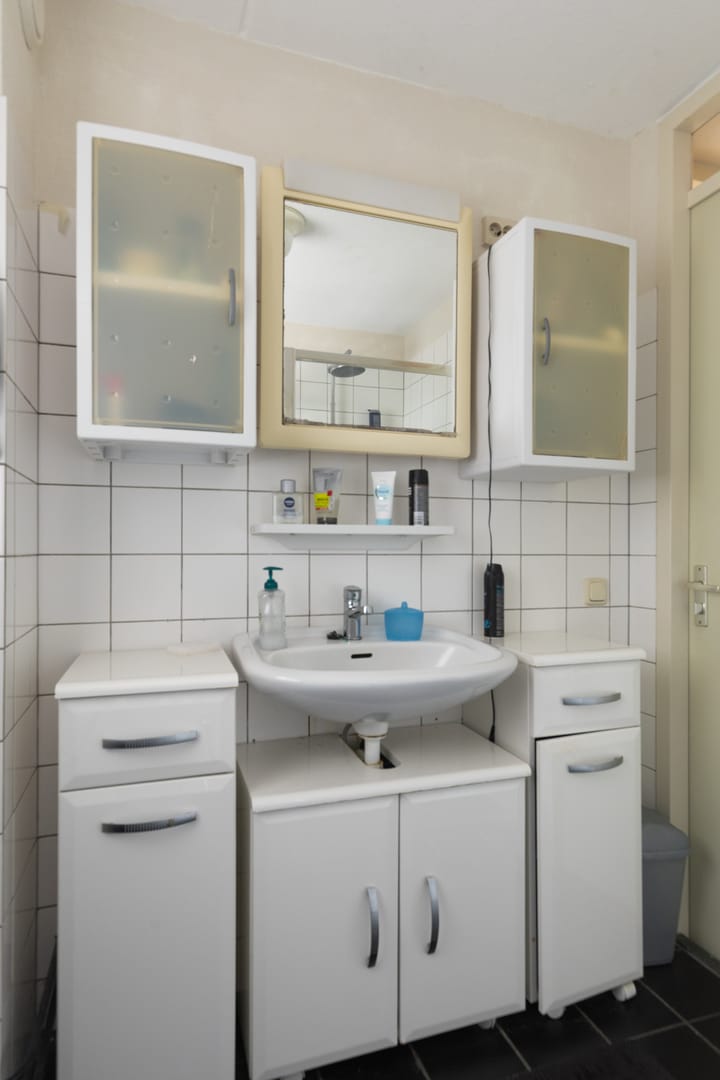 Photo 18 of Hunzestraat 106