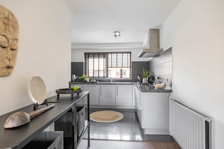 Photo 12 of Jacob van Hattumstraat 7