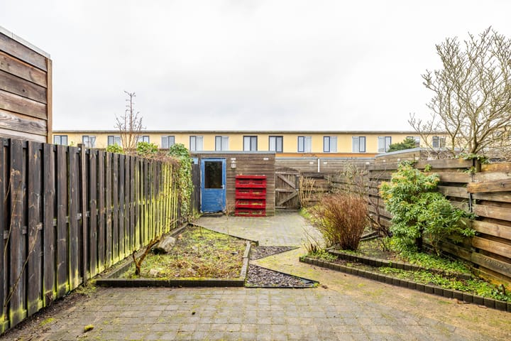 Photo 32 of Jacob van Hattumstraat 7