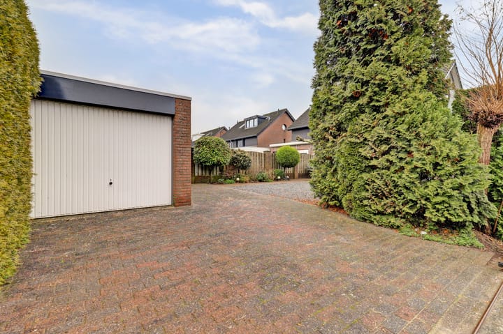 Foto 42 van de Steeg 24