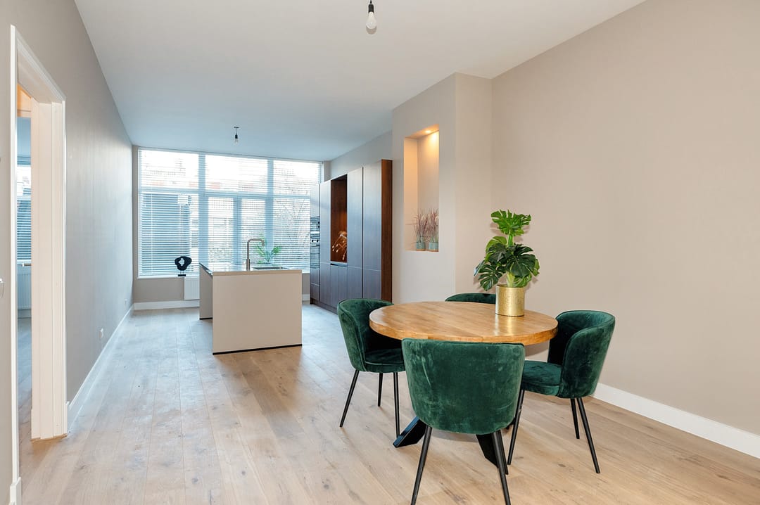 Photo 8 of Blois van Treslongstraat 27