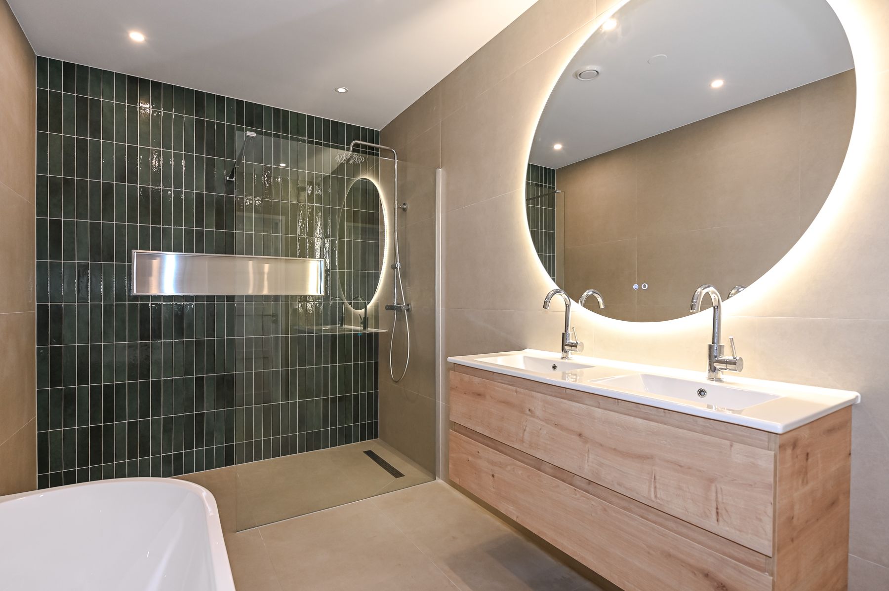 Photo 15 of Blois van Treslongstraat 27