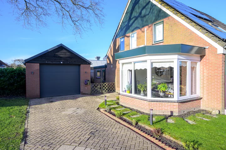 Photo 2 of Dokter Mulderstraat 13-A