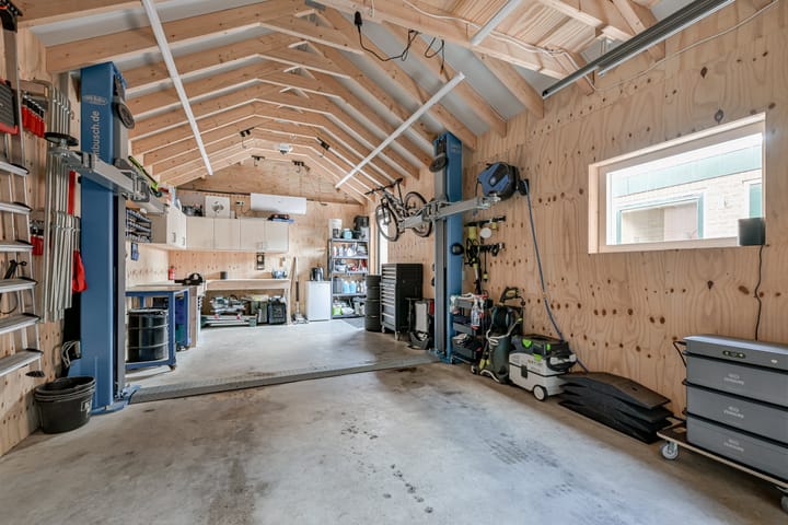 Photo 29 of Dokter Mulderstraat 13-A