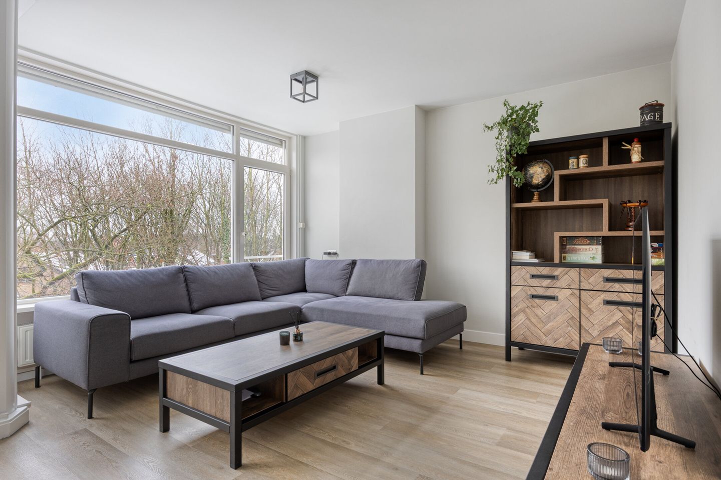 Foto 4 van Anna van Burenlaan 74