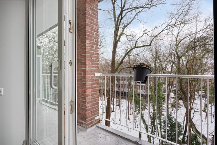 Photo 7 of Anna van Burenlaan 74