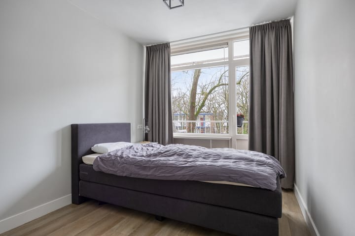 Photo 15 of Anna van Burenlaan 74