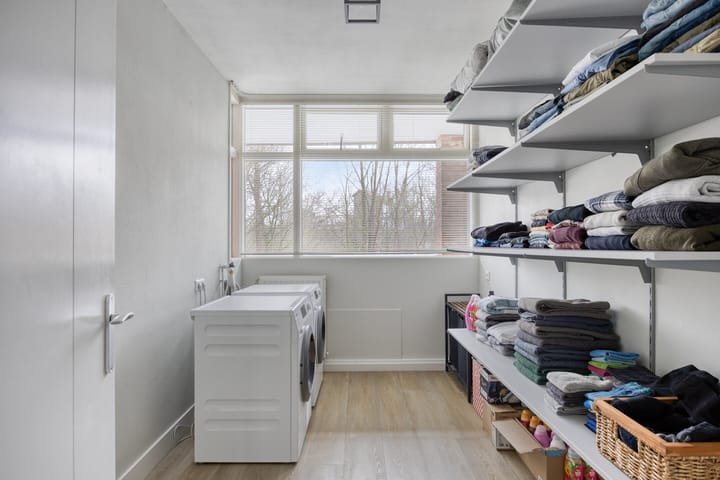 Photo 19 of Anna van Burenlaan 74