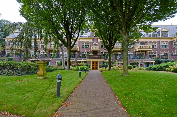 Photo 3 of Kennemerstraatweg 2-Z