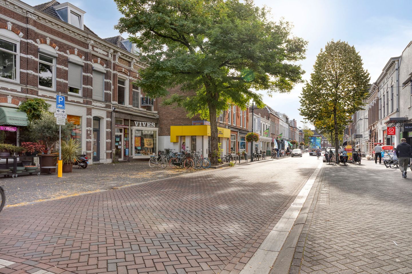 View photo 3 of Ginnekenweg 53