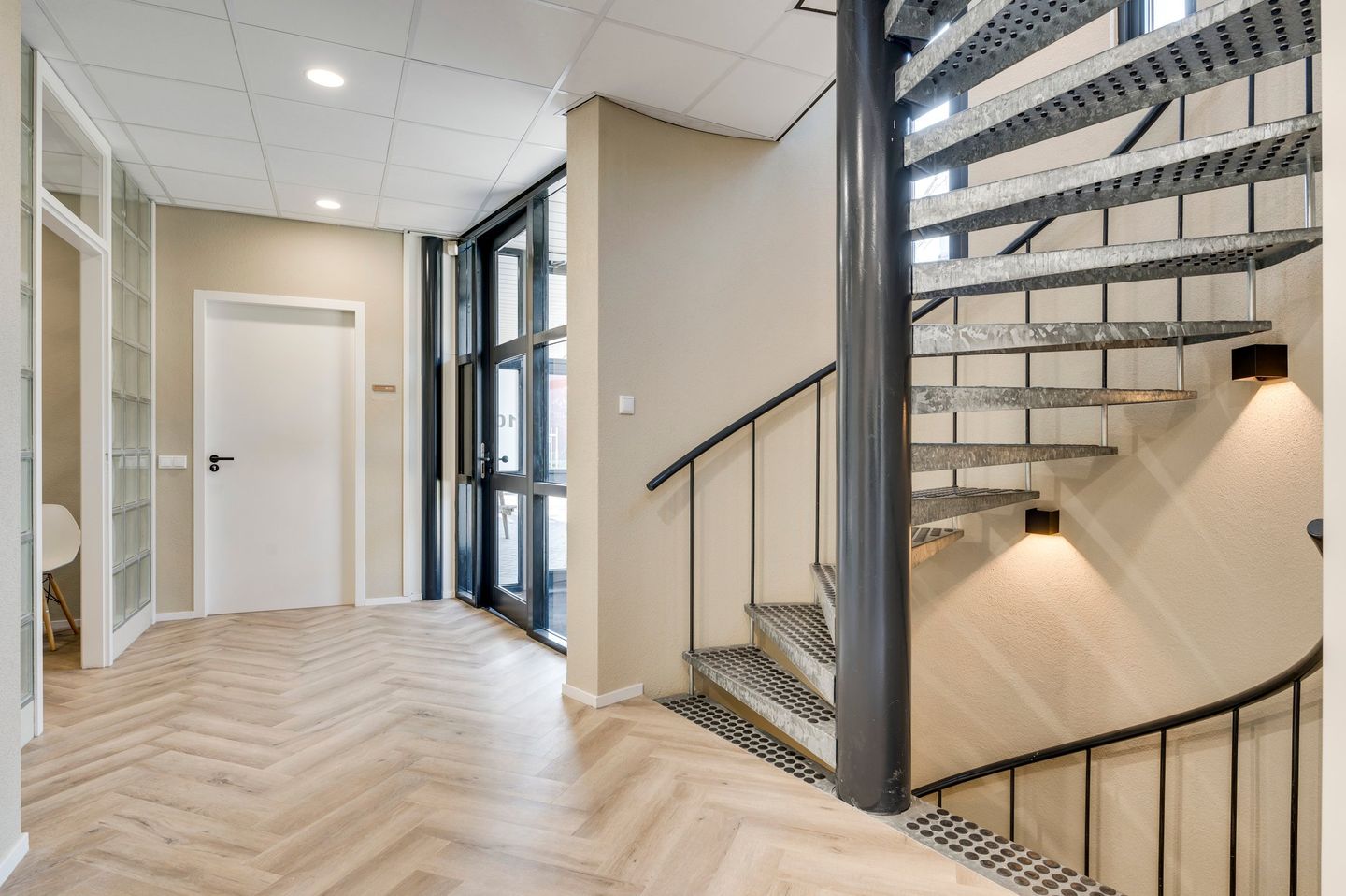 Bekijk foto 5 van Schoutlaan 10-A