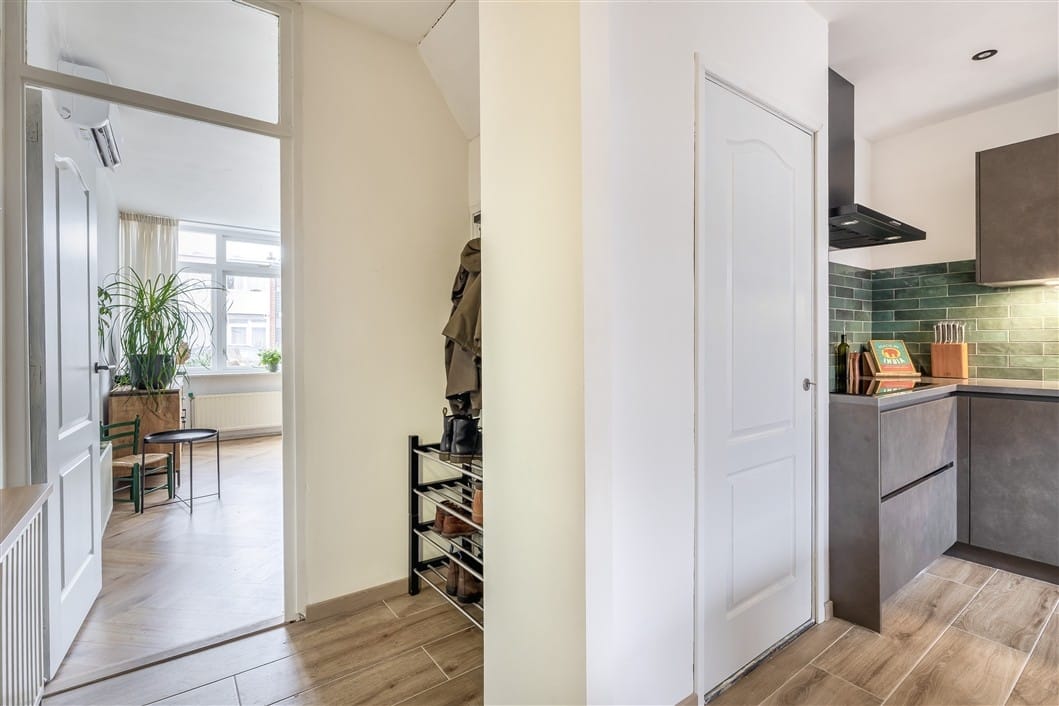 Photo 14 of Minervastraat 98