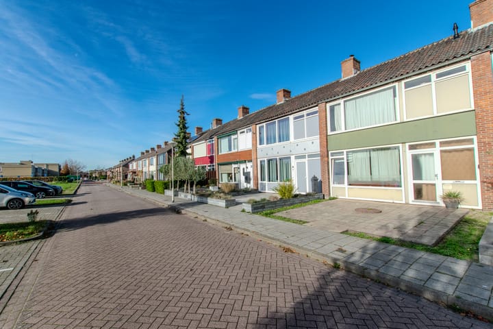 Foto 3 van Edward Jennerstraat 43