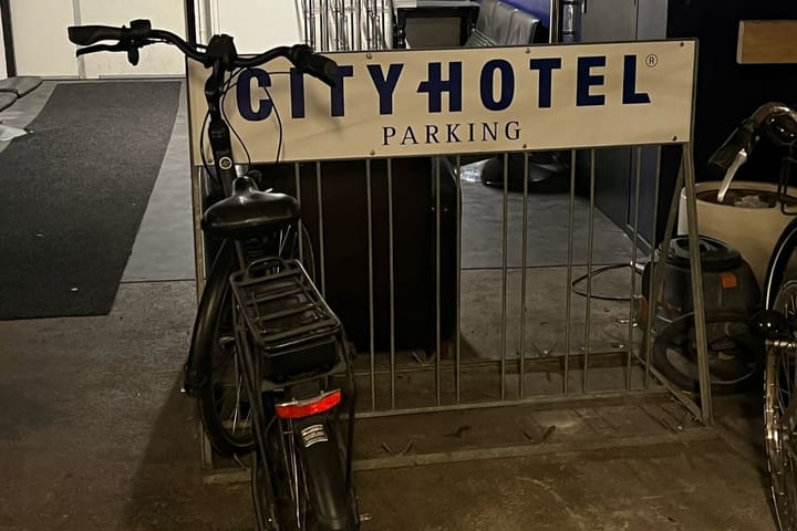 Foto 29 van Raadhuisplein 30