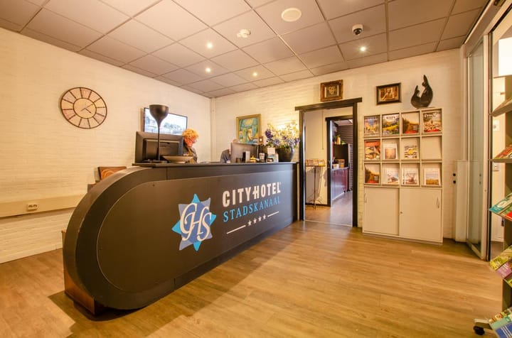 Foto 30 van Raadhuisplein 30