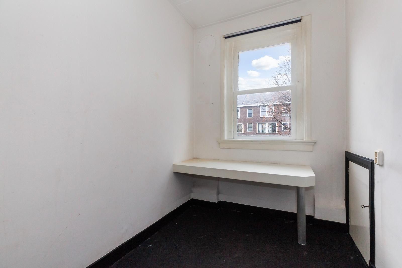 Foto 9 van Burgemeester Knappertlaan 182-A