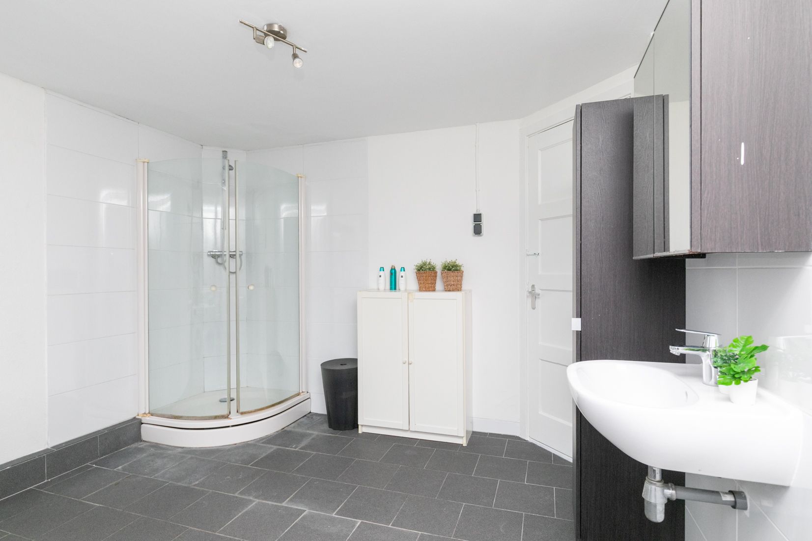 Photo 36 of Lunetstraat 12