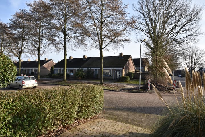 Photo 3 of Ljippenstâl 24