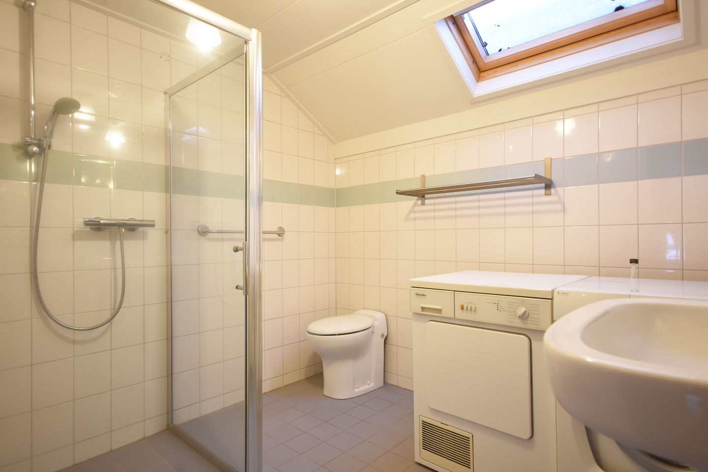 Photo 40 of Ljippenstâl 24