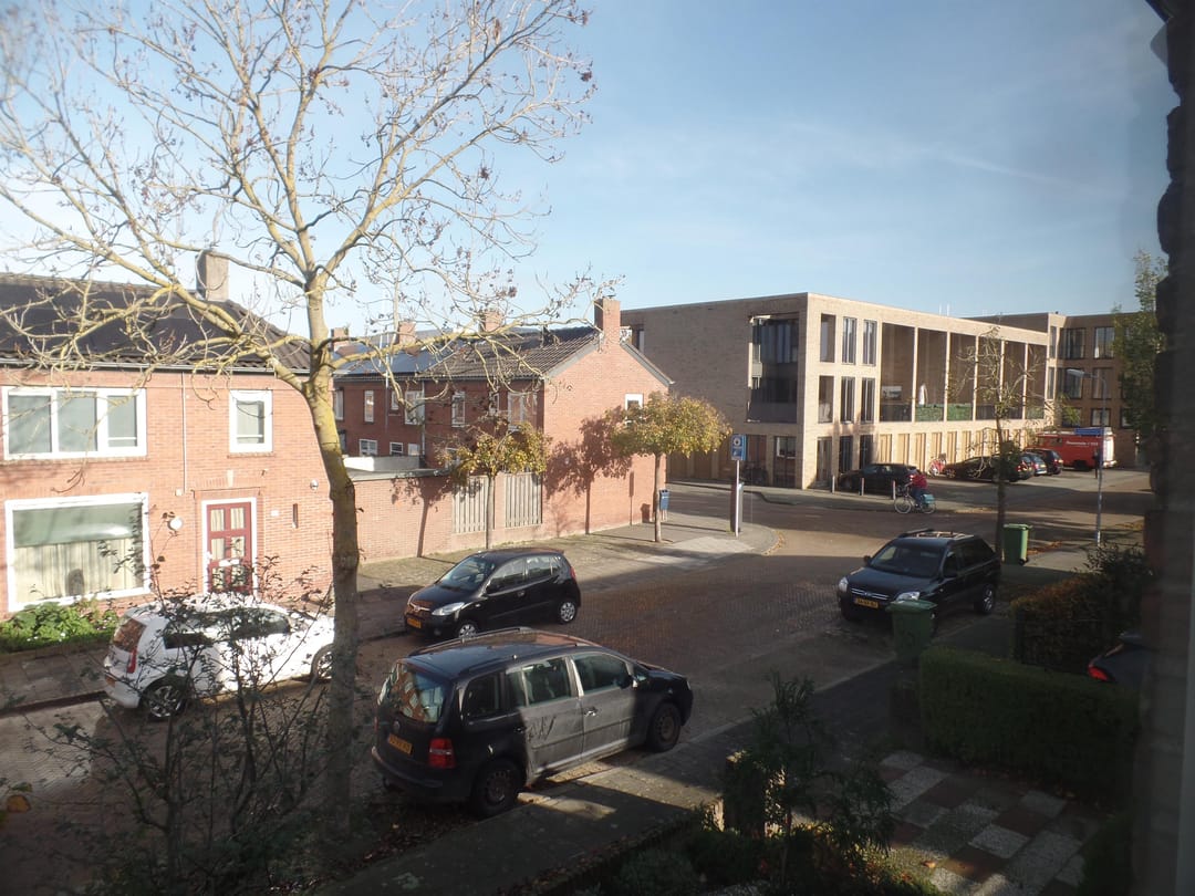 Foto 37 van Van Leeuwenhoekstraat 98