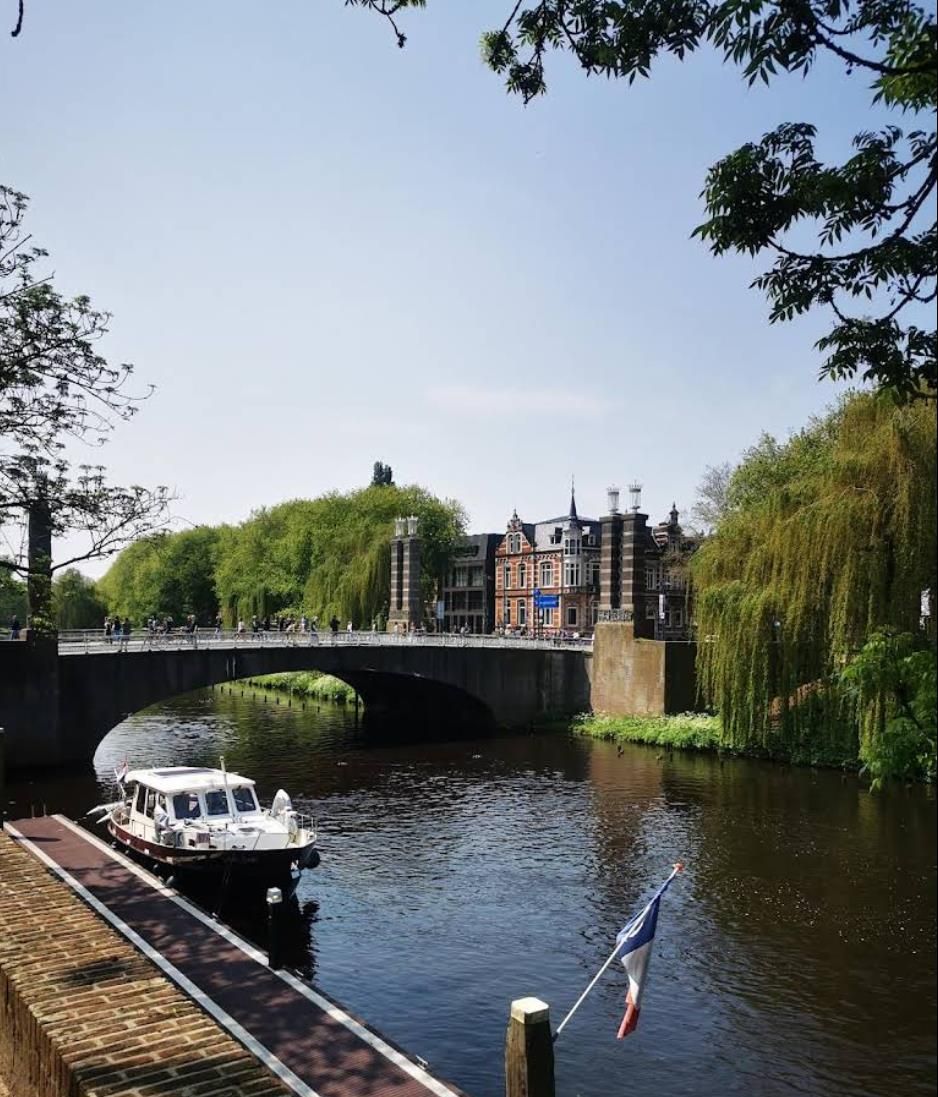 Foto 38 van Van Leeuwenhoekstraat 98