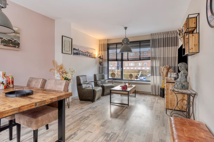 Foto 8 van Pastoor Moormanstraat 58