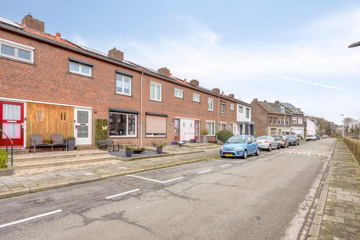 Foto 35 van Pastoor Moormanstraat 58