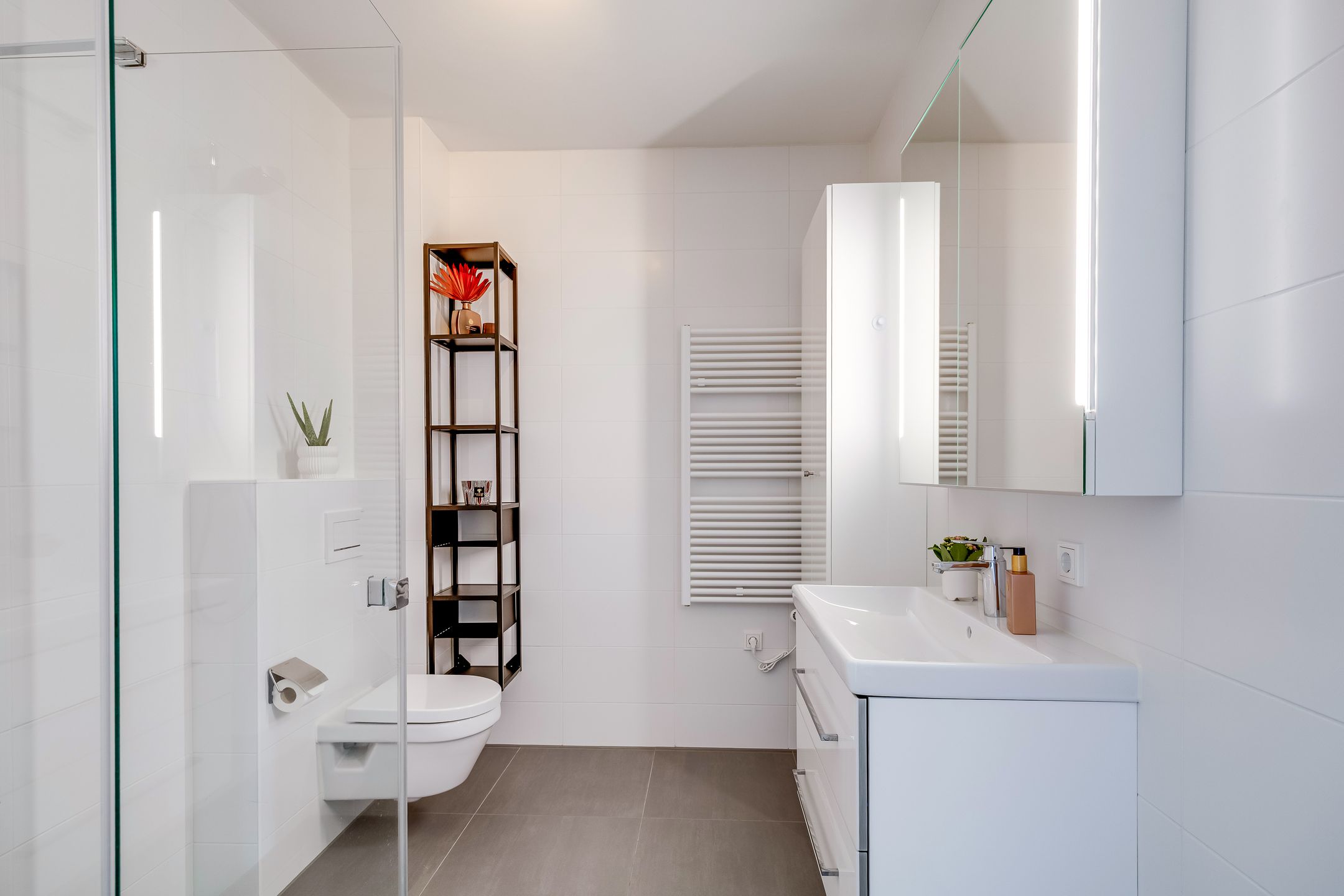 Foto 30 van Madridstraat 230