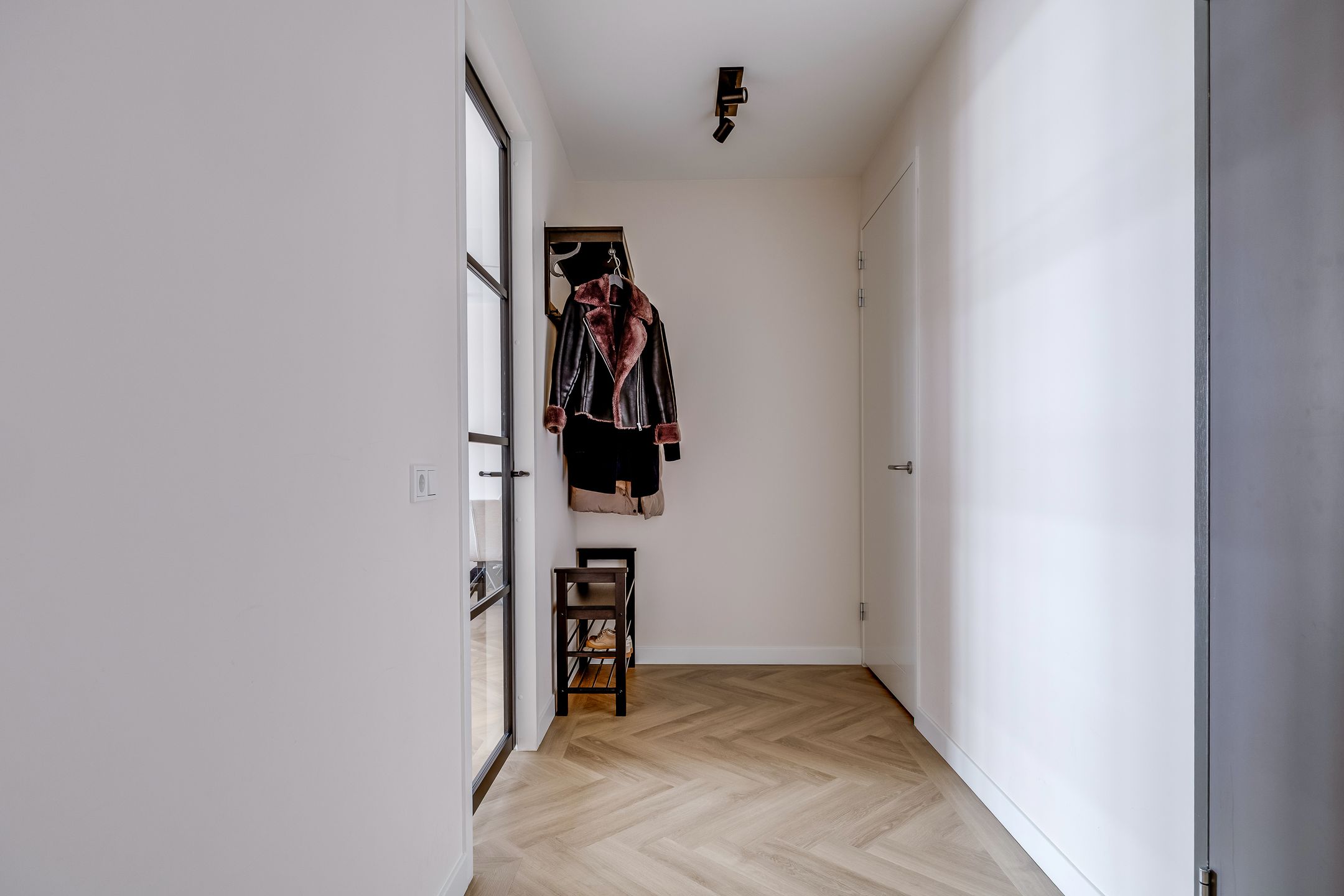 Foto 36 van Madridstraat 230