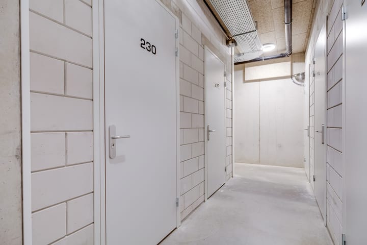 Foto 43 van Madridstraat 230