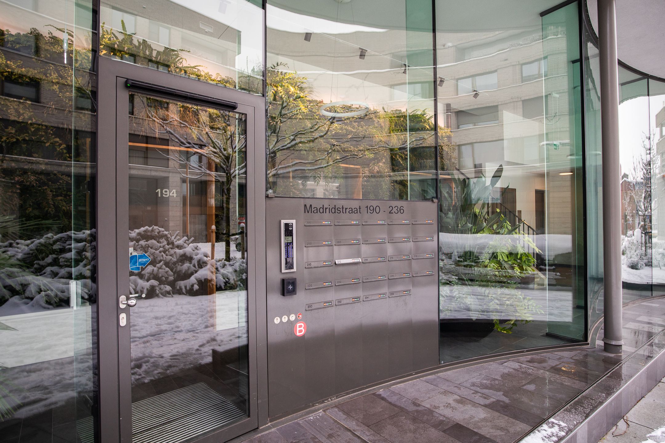 Foto 45 van Madridstraat 230