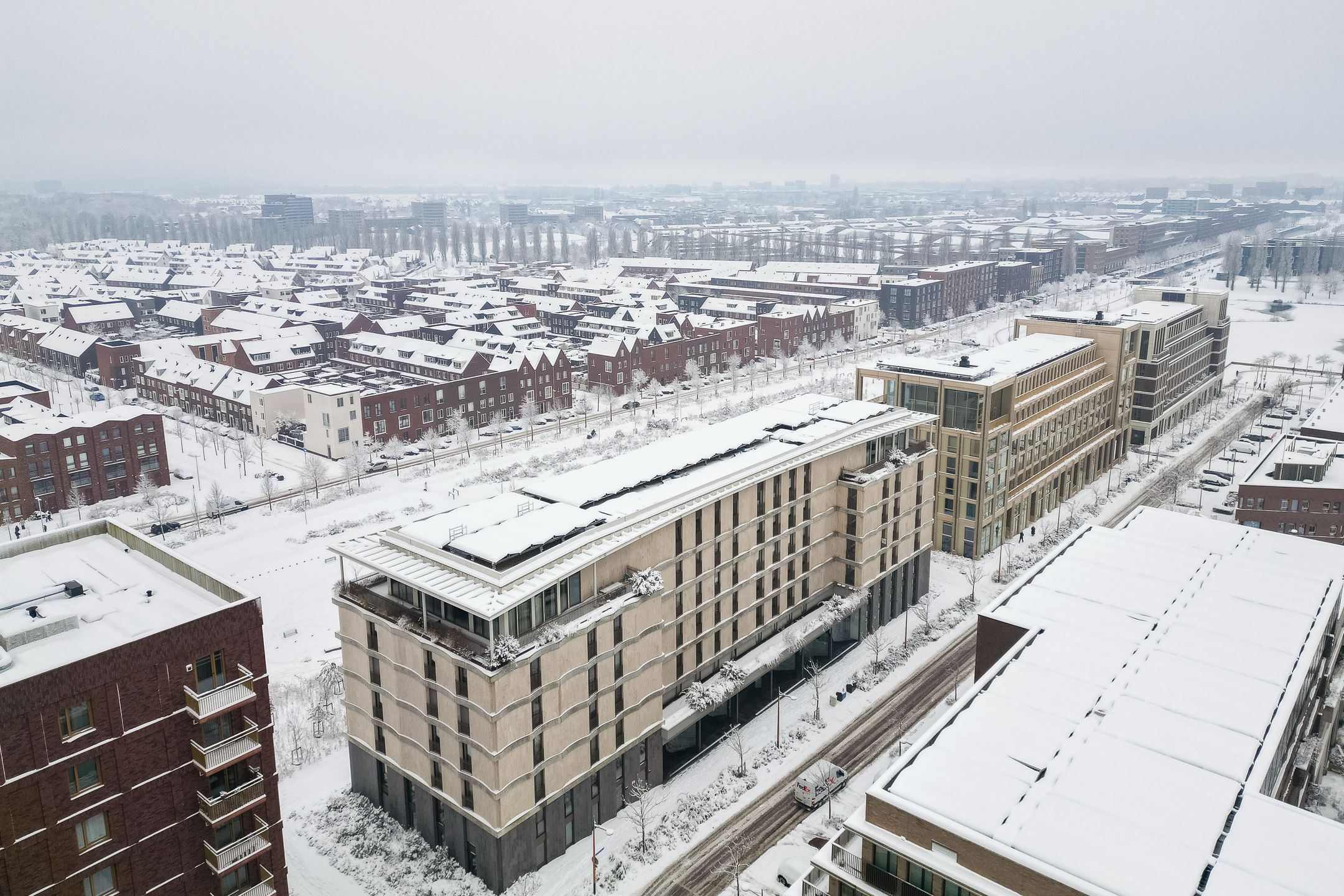 Foto 48 van Madridstraat 230