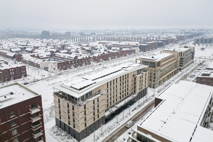 Foto 48 van Madridstraat 230