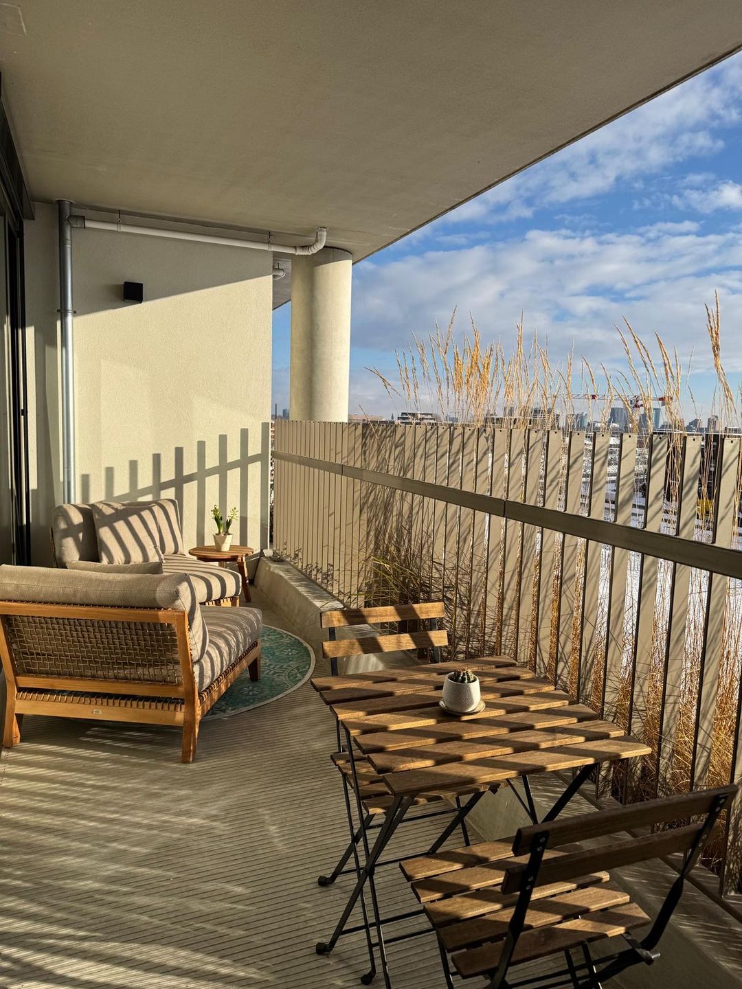 Foto 53 van Madridstraat 230