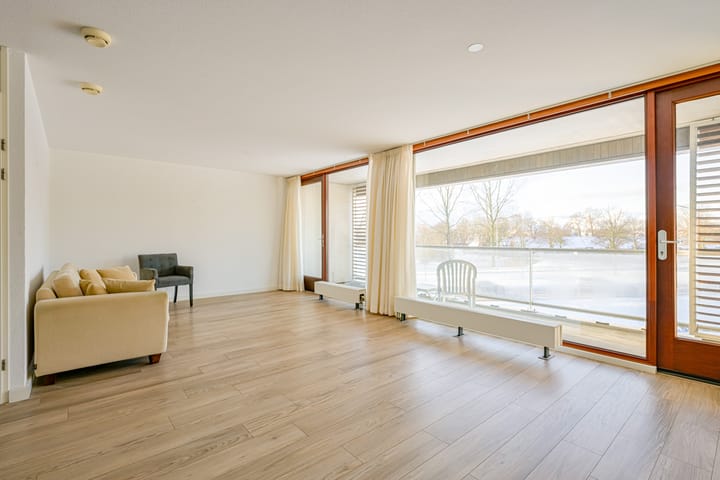 Foto 9 van Bernhardstraat 16