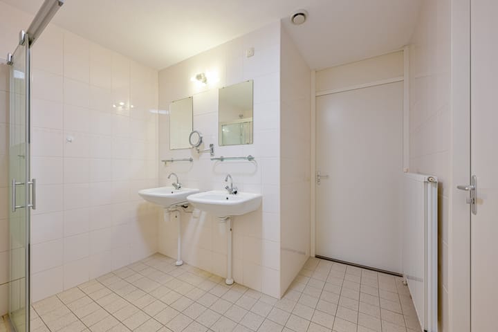 Foto 24 van Bernhardstraat 16