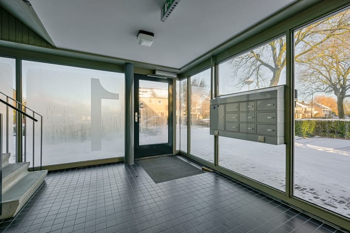 Foto 30 van Bernhardstraat 16