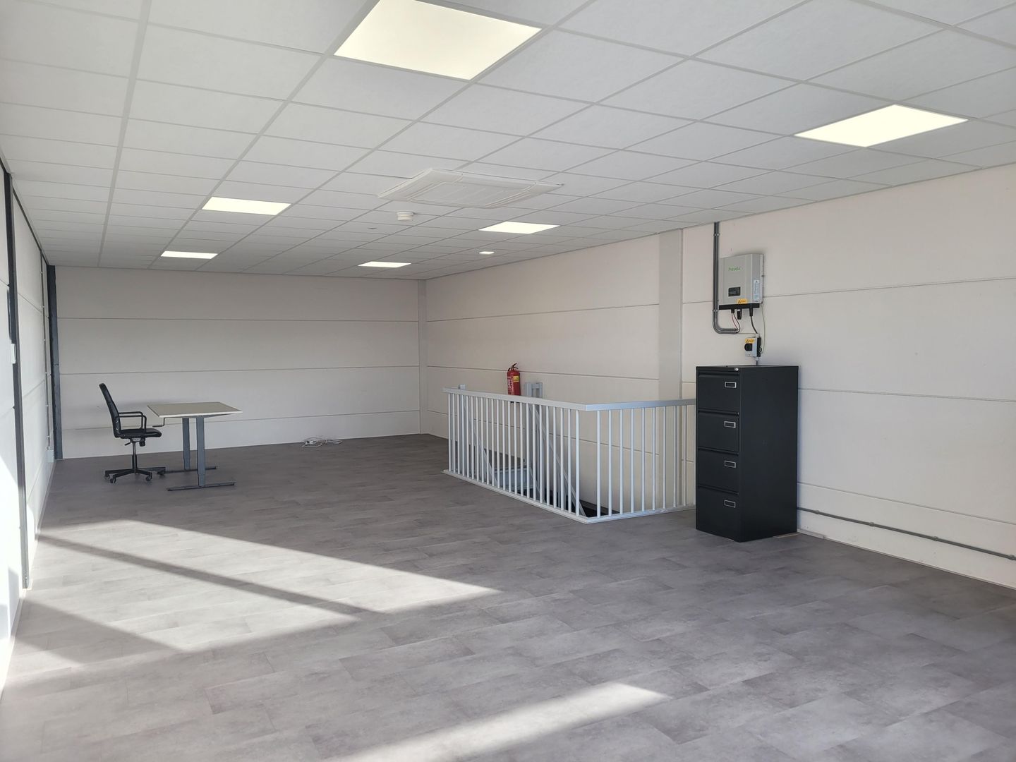 View photo 3 of Konijnenberg 193