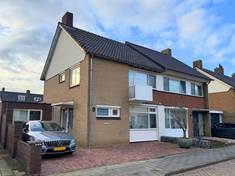 undefined main image