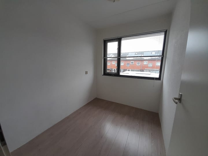 Foto 24 van Kaftanstraat 39