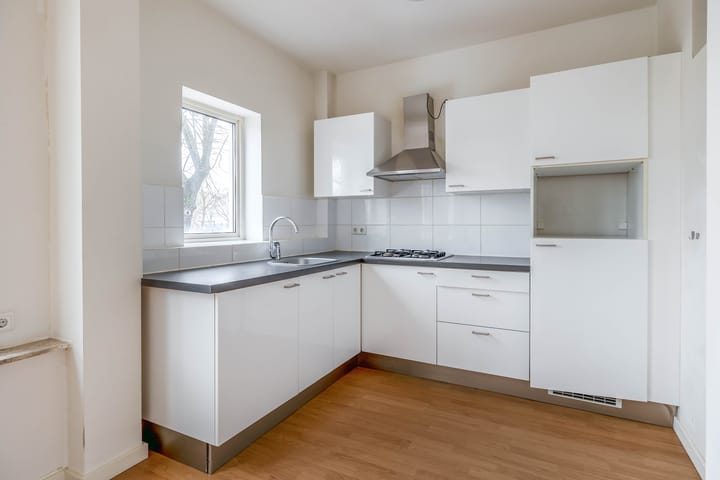 Photo 2 of Kaldenkerkerweg 17