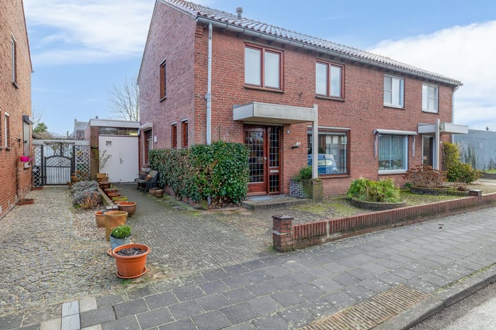 Photo 2 of Oude Baan 56